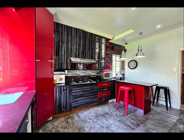 FARM FOR SALE IN WALKERVILLE CENTRAL